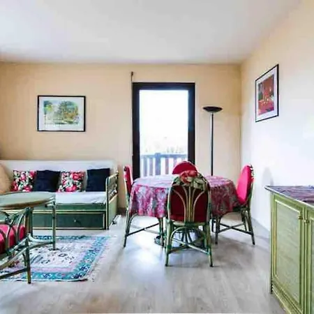 Daire Tres Bel De Standing A 300 Metres De La Mer, Et A Proximite Du Casino De Deauville *