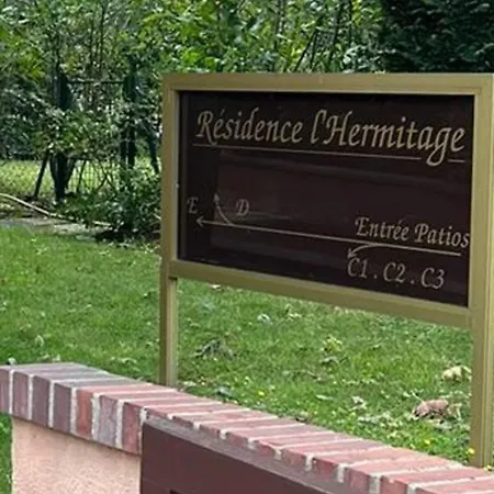 Tres Bel De Standing A 300 Metres De La Mer, Et A Proximite Du Casino De Deauville Daire Tourgeville